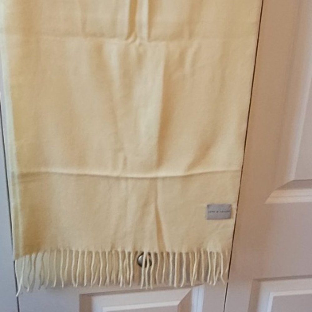 Lord & Taylor Pale Yellow Unisex Fringed Scarf.  O/S.  EEUC.